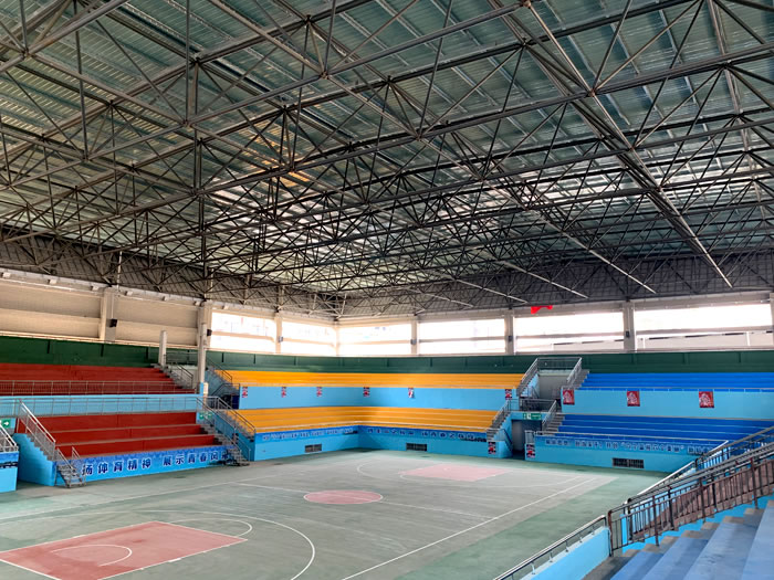 临河体育馆网架